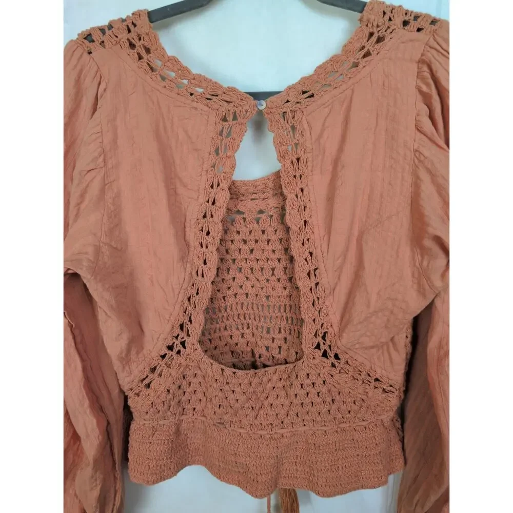 Free People Megan crochet balloon sleeve top Size Medium Boho Festival Hippie